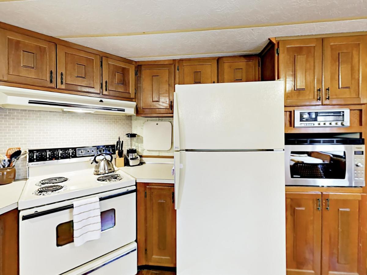 Вилла Serenity Views Bungalow - Close To City And Parkway! Weaverville Экстерьер фото